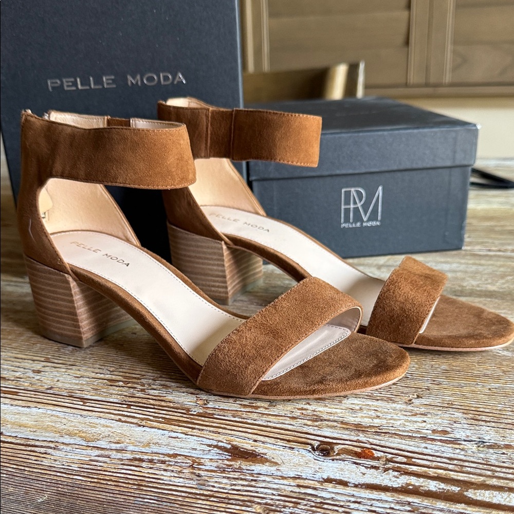 Pelle Moda Tan Suede Block Heels